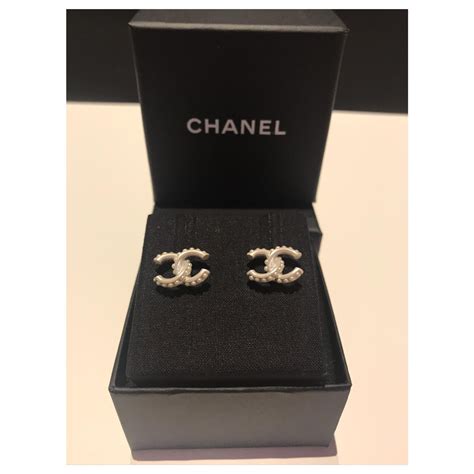 Boucles oreilles chanel 